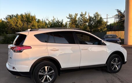 Toyota RAV4, 2016 год, 2 100 000 рублей, 5 фотография