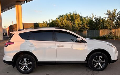 Toyota RAV4, 2016 год, 2 100 000 рублей, 4 фотография