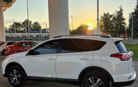 Toyota RAV4, 2016 год, 2 100 000 рублей, 11 фотография