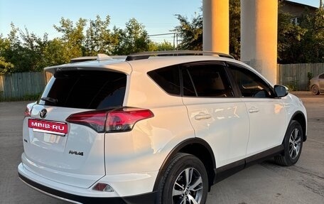 Toyota RAV4, 2016 год, 2 100 000 рублей, 6 фотография