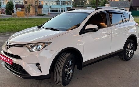 Toyota RAV4, 2016 год, 2 100 000 рублей, 13 фотография