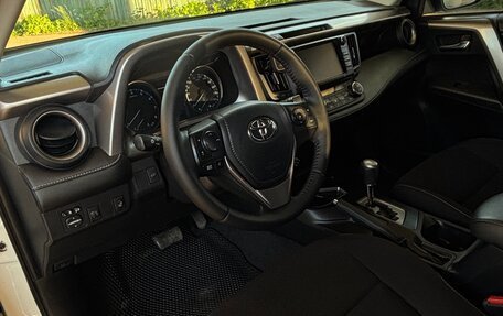 Toyota RAV4, 2016 год, 2 100 000 рублей, 27 фотография