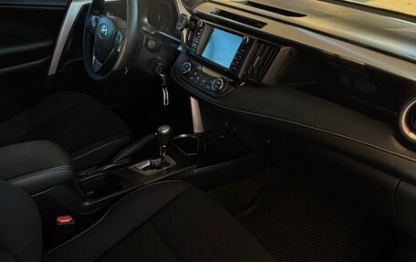 Toyota RAV4, 2016 год, 2 100 000 рублей, 26 фотография
