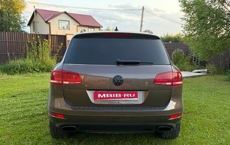 Volkswagen Touareg III, 2013 год, 1 799 000 рублей, 3 фотография