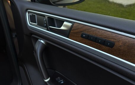 Volkswagen Touareg III, 2013 год, 1 799 000 рублей, 13 фотография