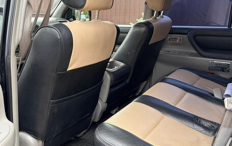 Toyota Land Cruiser 100 рестайлинг 2, 2005 год, 2 485 000 рублей, 11 фотография