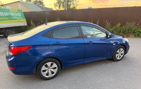 Hyundai Solaris II рестайлинг, 2011 год, 350 000 рублей, 4 фотография