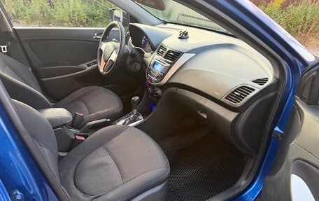 Hyundai Solaris II рестайлинг, 2011 год, 350 000 рублей, 9 фотография