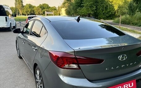 Hyundai Elantra VI рестайлинг, 2018 год, 1 450 000 рублей, 7 фотография