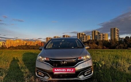Honda Fit III, 2017 год, 950 000 рублей, 7 фотография