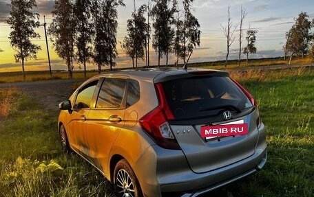 Honda Fit III, 2017 год, 950 000 рублей, 3 фотография
