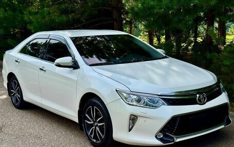Toyota Camry, 2015 год, 1 995 000 рублей, 3 фотография