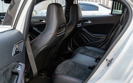 Mercedes-Benz GLA, 2018 год, 2 650 000 рублей, 11 фотография