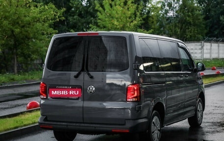 Volkswagen Caravelle T6 рестайлинг, 2020 год, 3 499 000 рублей, 6 фотография