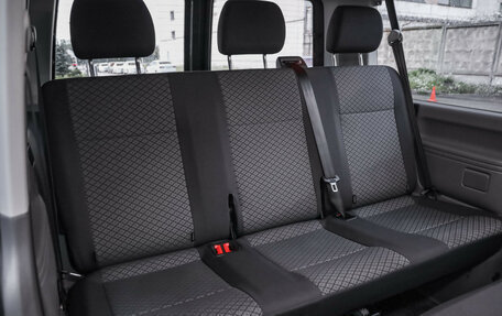 Volkswagen Caravelle T6 рестайлинг, 2020 год, 3 499 000 рублей, 25 фотография