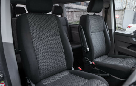 Volkswagen Caravelle T6 рестайлинг, 2020 год, 3 499 000 рублей, 22 фотография