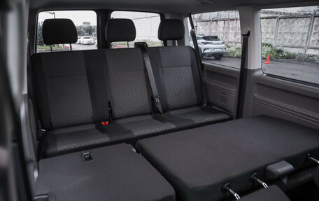 Volkswagen Caravelle T6 рестайлинг, 2020 год, 3 499 000 рублей, 24 фотография