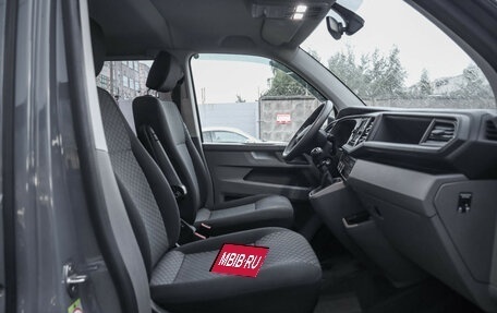 Volkswagen Caravelle T6 рестайлинг, 2020 год, 3 499 000 рублей, 21 фотография