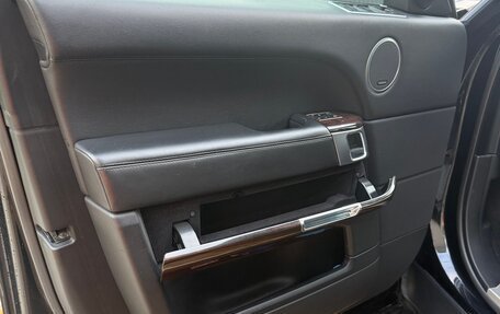 Land Rover Range Rover IV рестайлинг, 2015 год, 3 600 000 рублей, 3 фотография