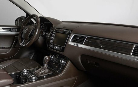 Volkswagen Touareg III, 2016 год, 3 100 000 рублей, 7 фотография
