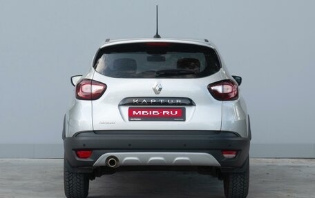 Renault Kaptur I рестайлинг, 2020 год, 1 590 000 рублей, 4 фотография