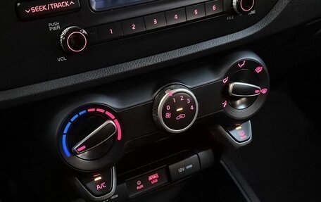 KIA Rio IV, 2017 год, 1 629 000 рублей, 6 фотография