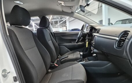 KIA Rio IV, 2017 год, 1 629 000 рублей, 10 фотография
