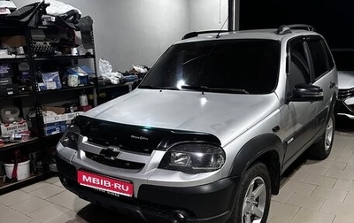 Chevrolet Niva I рестайлинг, 2004 год, 500 000 рублей, 1 фотография