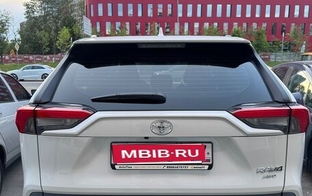 Toyota RAV4, 2025 год, 4 000 000 рублей, 2 фотография