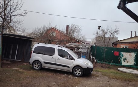 Peugeot Partner II рестайлинг 2, 2010 год, 580 000 рублей, 2 фотография
