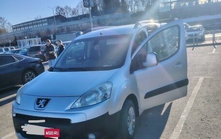 Peugeot Partner II рестайлинг 2, 2010 год, 580 000 рублей, 7 фотография