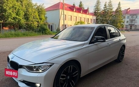 BMW 3 серия, 2013 год, 1 300 000 рублей, 4 фотография