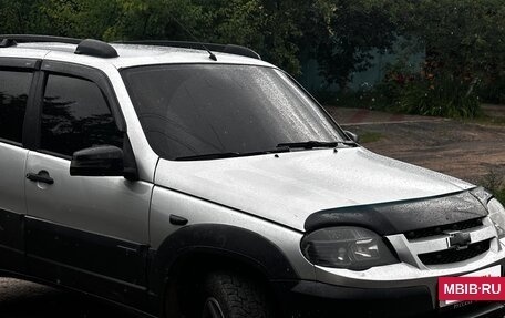 Chevrolet Niva I рестайлинг, 2004 год, 500 000 рублей, 7 фотография