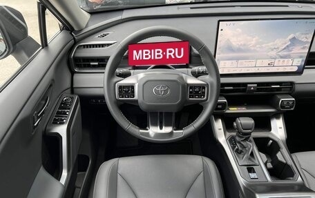 Toyota RAV4, 2026 год, 4 050 000 рублей, 10 фотография