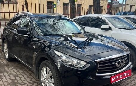Infiniti QX70, 2015 год, 2 600 000 рублей, 3 фотография