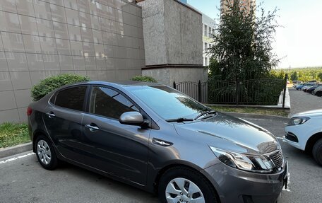 KIA Rio III рестайлинг, 2013 год, 900 000 рублей, 3 фотография