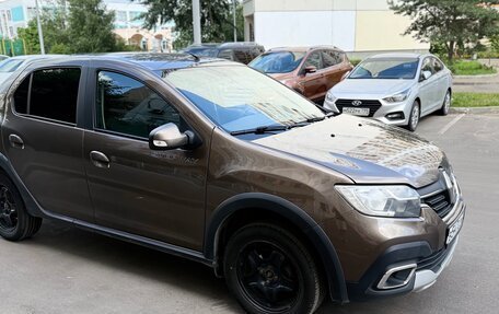 Renault Logan II, 2022 год, 950 000 рублей, 2 фотография