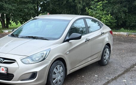 Hyundai Solaris II рестайлинг, 2014 год, 850 000 рублей, 2 фотография