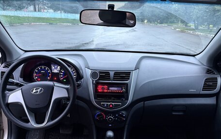 Hyundai Solaris II рестайлинг, 2014 год, 850 000 рублей, 10 фотография