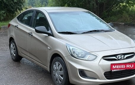 Hyundai Solaris II рестайлинг, 2014 год, 850 000 рублей, 8 фотография