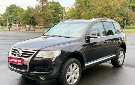 Volkswagen Touareg III, 2010 год, 950 000 рублей, 2 фотография
