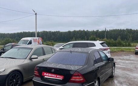 Mercedes-Benz C-Класс, 2005 год, 550 000 рублей, 10 фотография
