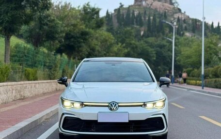 Volkswagen Golf VIII, 2023 год, 2 200 000 рублей, 3 фотография