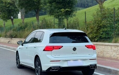 Volkswagen Golf VIII, 2023 год, 2 200 000 рублей, 6 фотография