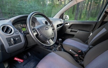 Ford Fusion I, 2006 год, 610 000 рублей, 10 фотография