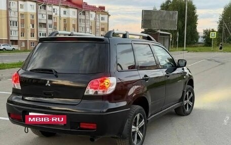 Mitsubishi Outlander III рестайлинг 3, 2003 год, 630 000 рублей, 3 фотография