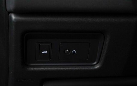 Land Rover Discovery Sport I рестайлинг, 2018 год, 2 429 000 рублей, 15 фотография