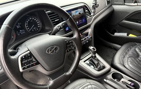 Hyundai Elantra VI рестайлинг, 2017 год, 1 450 000 рублей, 10 фотография