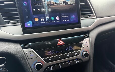 Hyundai Elantra VI рестайлинг, 2017 год, 1 450 000 рублей, 13 фотография