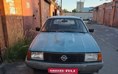 Opel Rekord E, 1980 год, 90 000 рублей, 3 фотография
